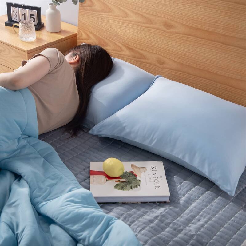 KASENTEX Soft Silky Zipper Cooling Pillow Case - Set of 2 Breathable Pillowcases for Hair and Skin