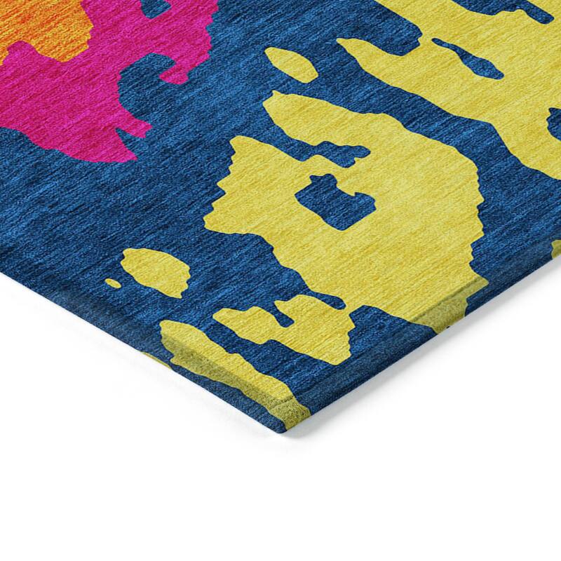 Machine Washable Indoor/ Outdoor Modern Abstract Chantille Rug