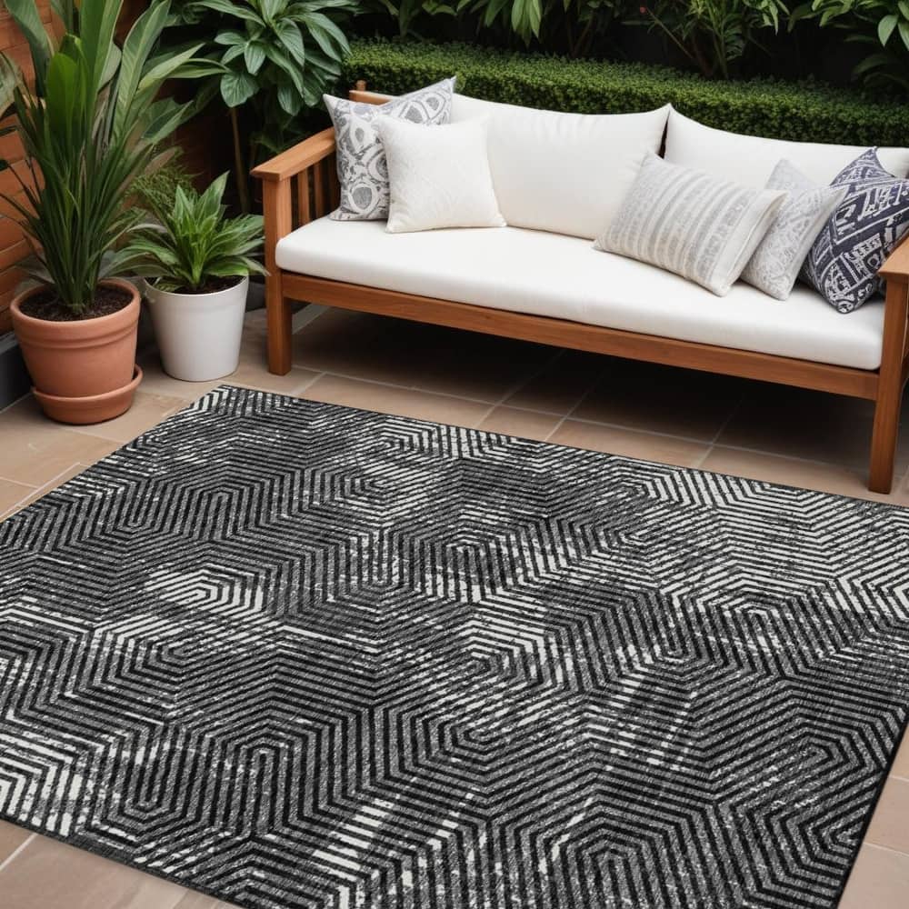 HomeRoots Geometric Transitional Rectangle Outdoor Rug