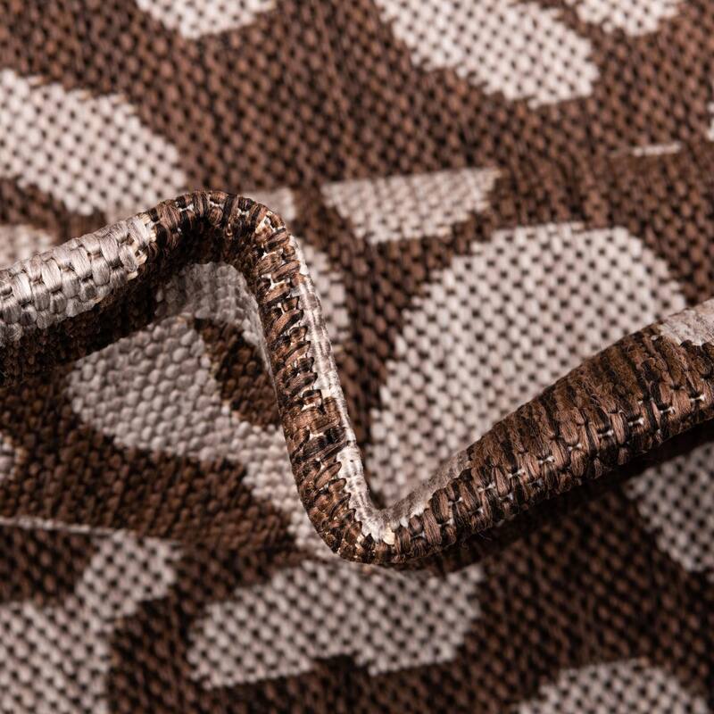 Outdoor Gallery Collection Area Rug