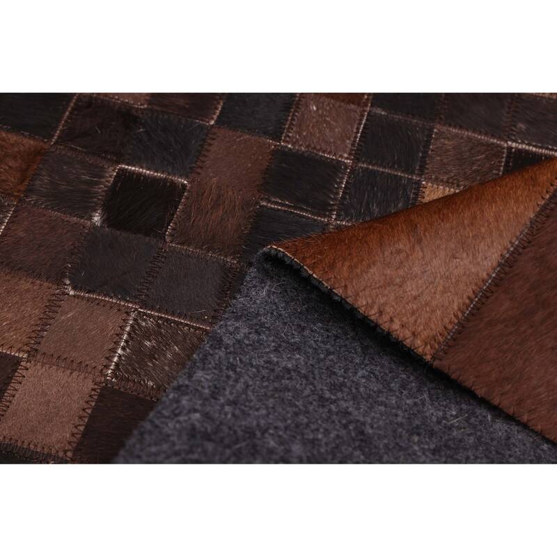 ECARPETGALLERY Handmade Cowhide Patchwork Dark Brown Leather Rug - 4'1 x 6'0