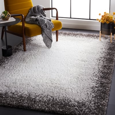 SAFAVIEH Berber Shag Ingrida Rug