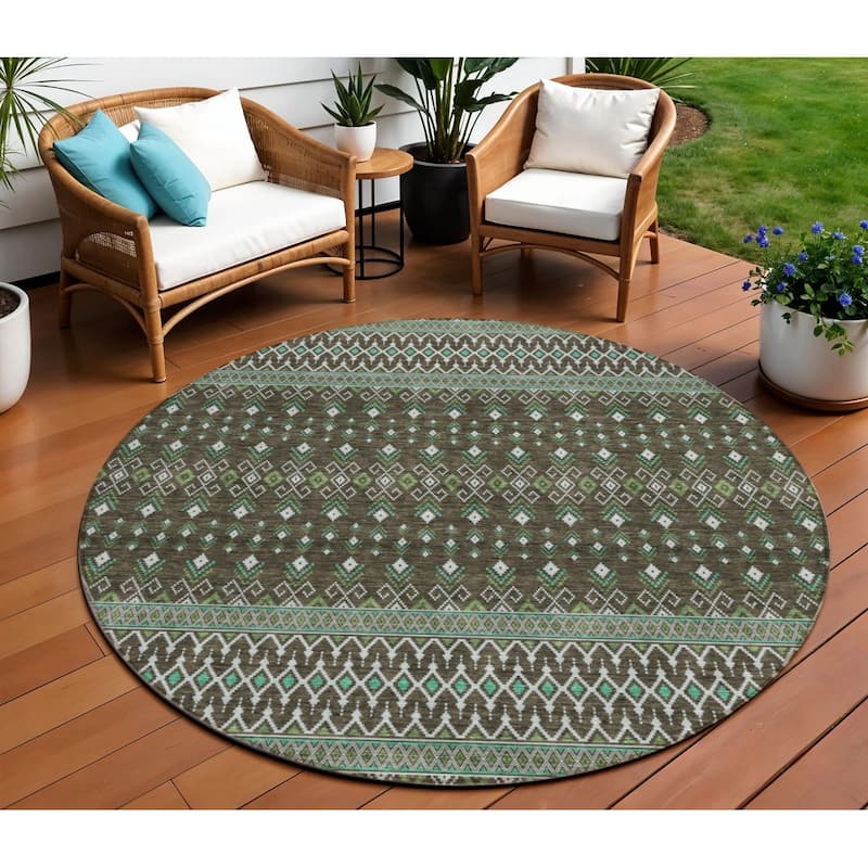 HomeRoots Tribal Transitional Rectangle Outdoor Rug - 8' Round
