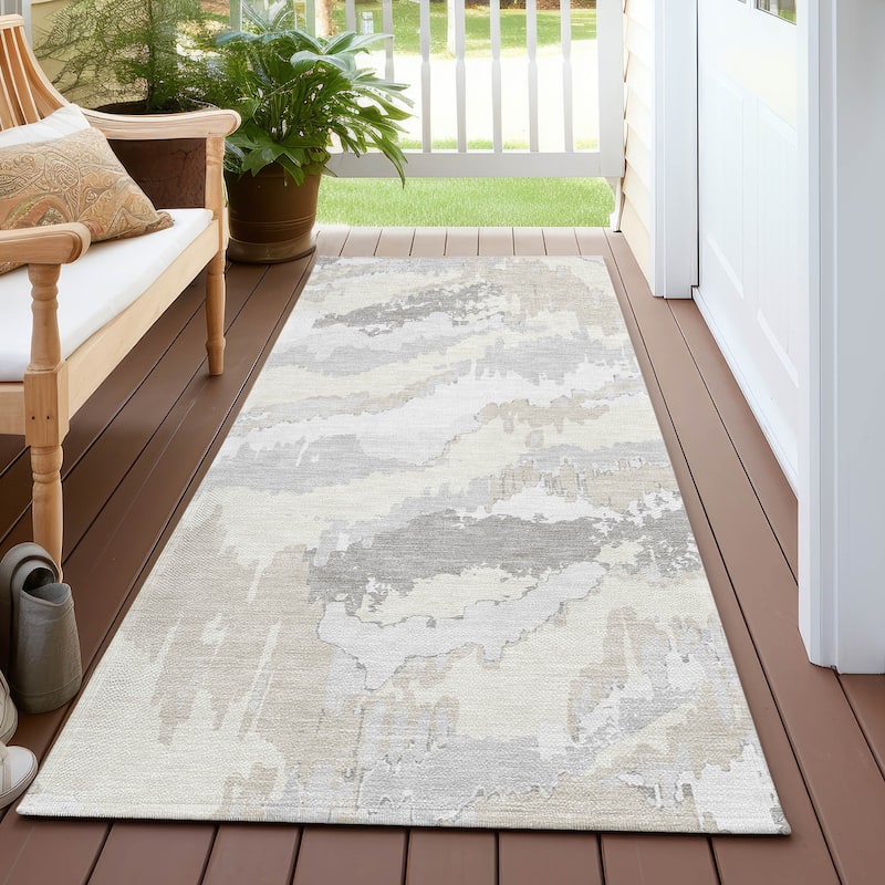 Machine Washable Indoor/ Outdoor Chantille Ombre Abstract Rug - Ivory - 2'3" x 7'6"