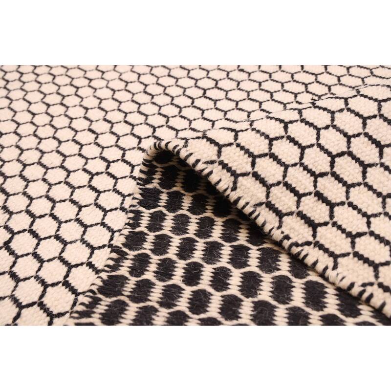 ECARPETGALLERY Flat-Weave Nevada Cream Wool Kilim - 5'5 x 7'4