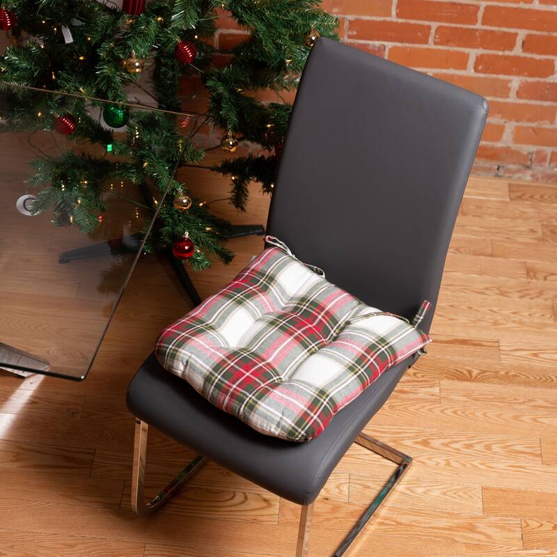 Fabstyles Tufted Celebration Plaid Cotton Set of 4 Chairpads with Ties - 16x16 - Red