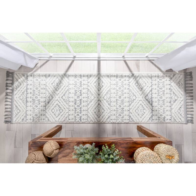 Well Woven Salem Eliana Tribal Moroccan Diamond High-Low Area Rug