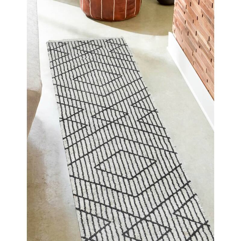 ECARPETGALLERY Machine Woven Sloane Ivory Runner Rug - 2'3 x 7'6