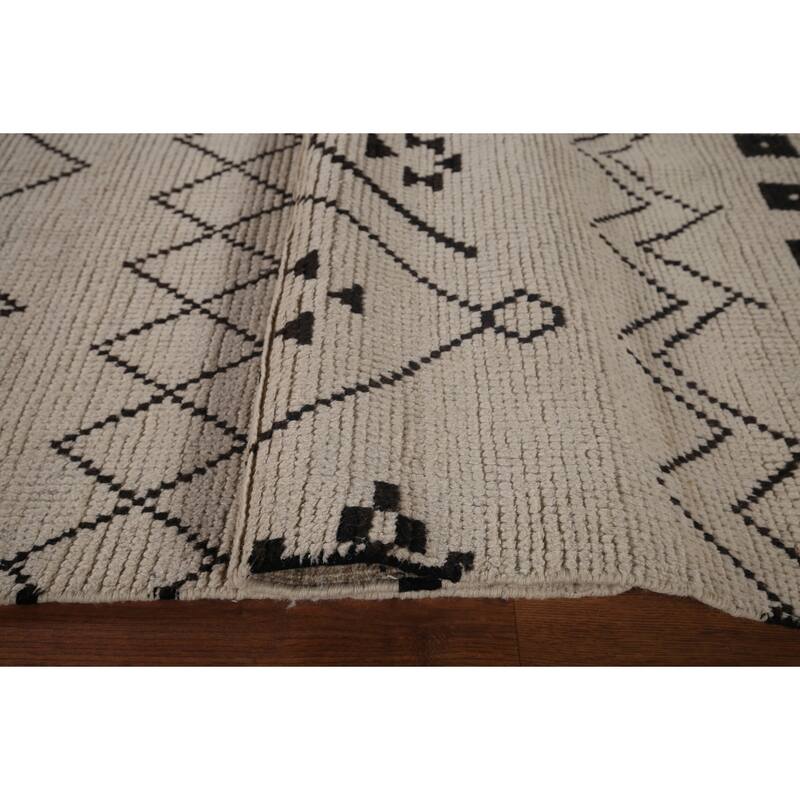 Moroccan Oriental Area Rug Hand-Knotted Wool Carpet - 6'9"x 10'8"