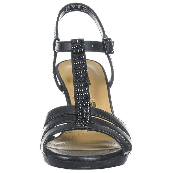 clarks adriel tevis
