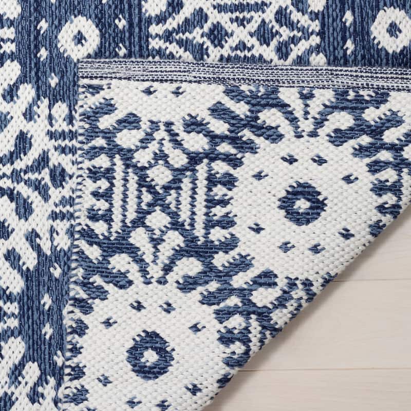 SAFAVIEH Handmade Flatweave Montauk Cesira Casual Cotton Rug
