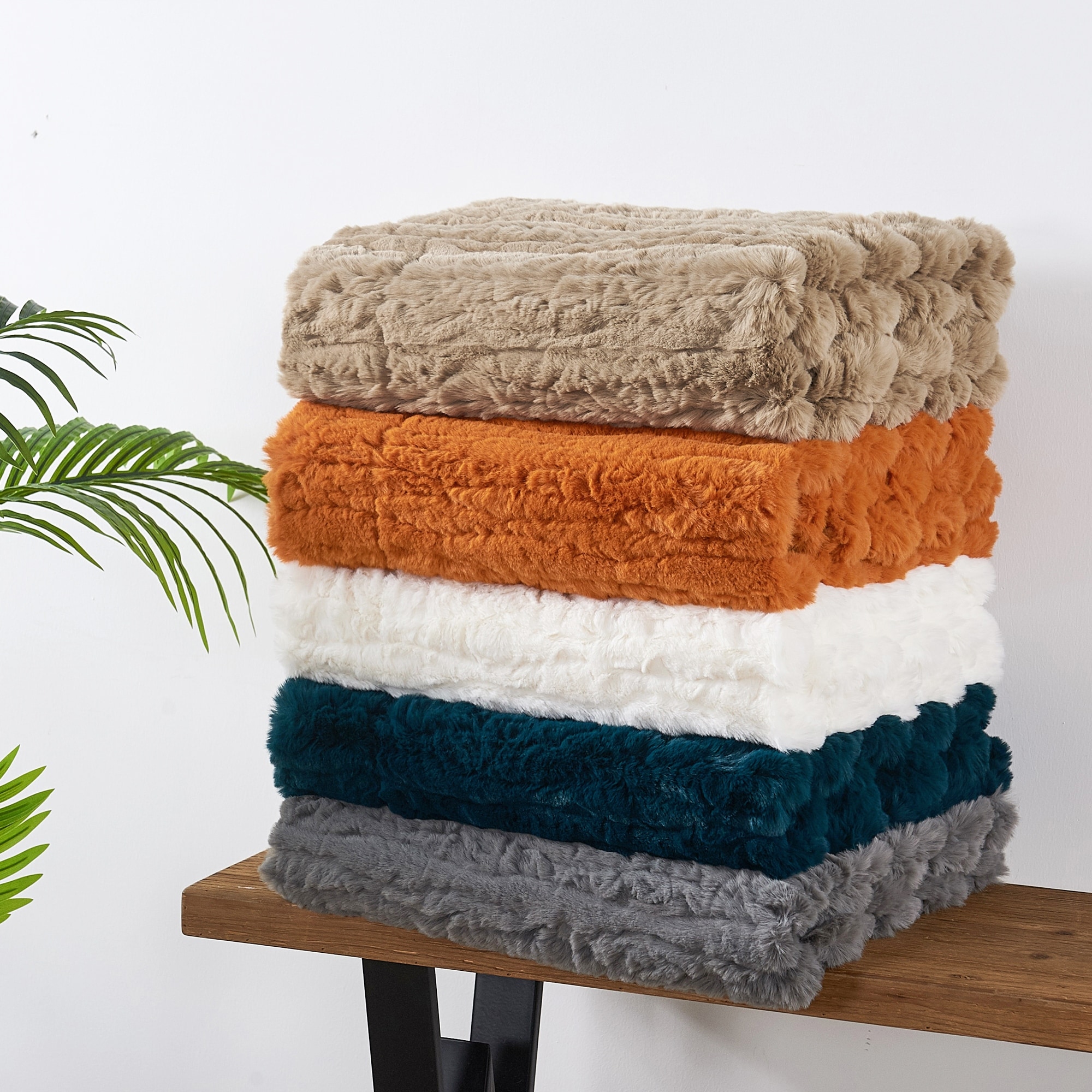 Home Soft Things Line Drawing FauxFur Throw Soft Blanket for Couch