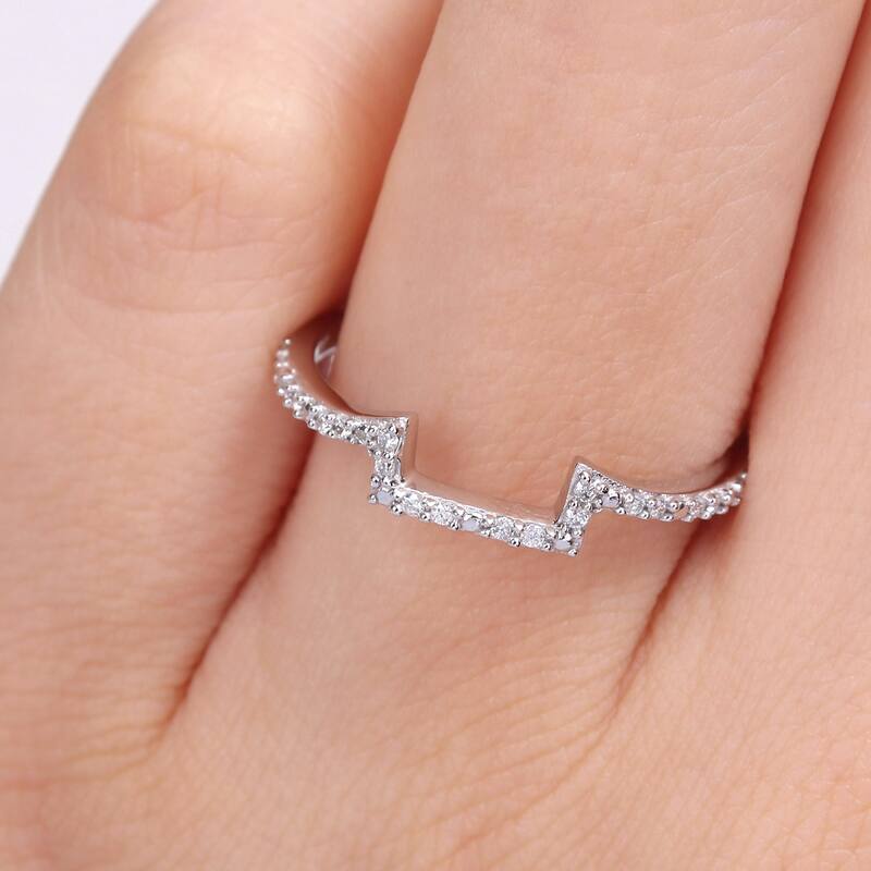 Miadora 1/10ct TDW Diamond Contour Stackable Wedding Band in 14k White Gold