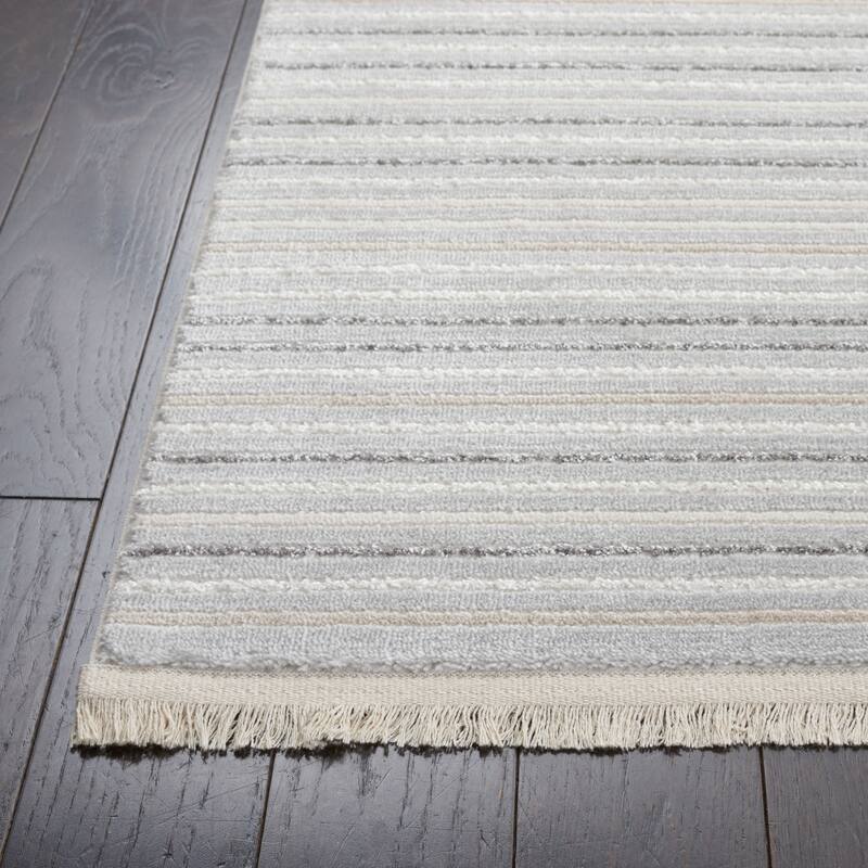 SAFAVIEH Whisper Janie Contemporary Stripe Fringe Rug