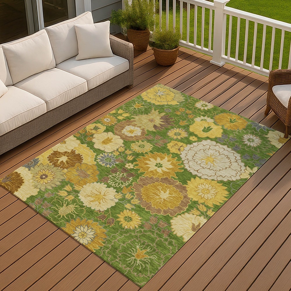 Machine Washable Indoor/ Outdoor Modern Floral Chantille Rug