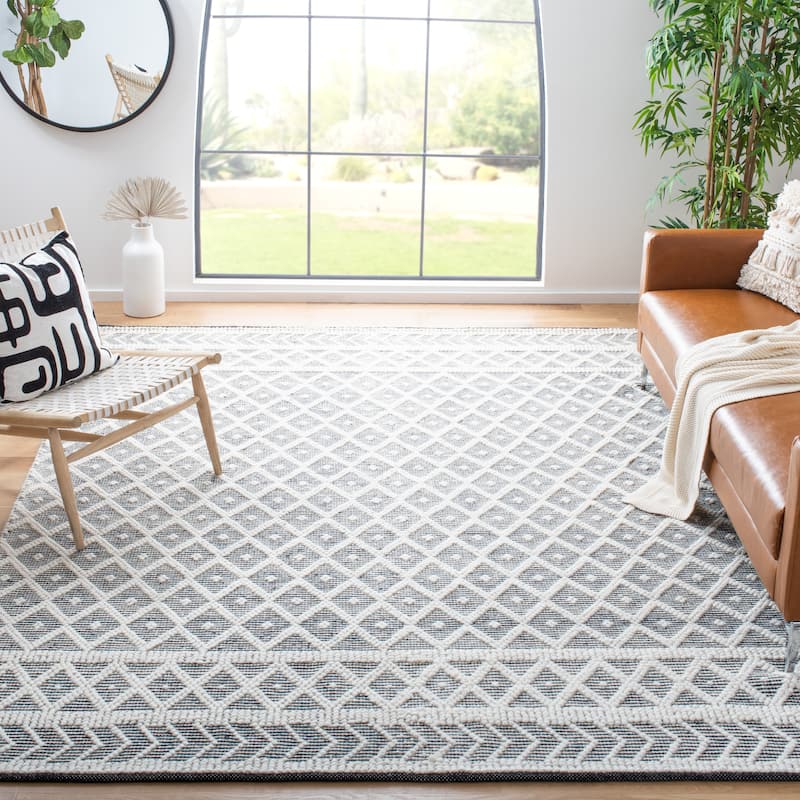 SAFAVIEH Handmade Natura Roxanda Moroccan Wool Rug
