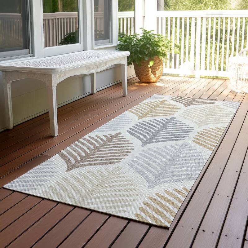 Machine Washable Indoor/ Outdoor Modern Fern Chantille Rug - Ivory - 2'3" x 7'6"