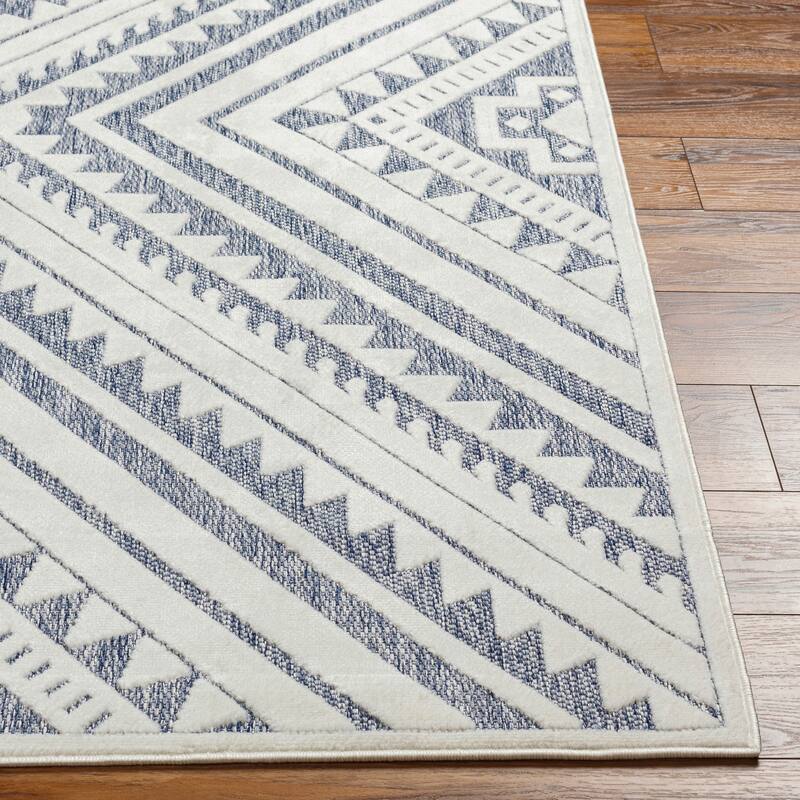 Livabliss San Diego Indoor/ Outdoor Global Area Rug