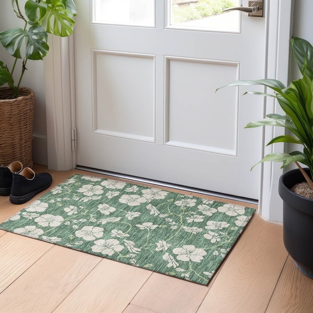 Machine Washable Indoor/ Outdoor Floral Zen Chantille Rug