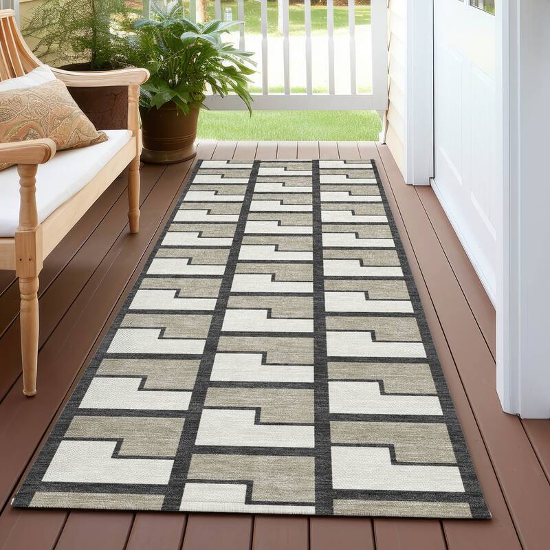 Machine Washable Indoor/ Outdoor Modern Cody Chantille Rug - Ivory - 2'3" x 7'6"