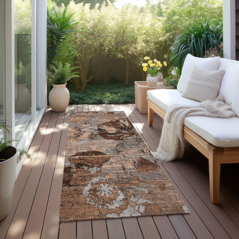 Machine Washable Indoor/ Outdoor Abstract Leaves Chantille Rug