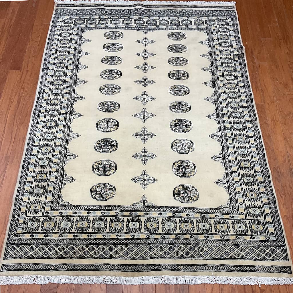 HERAT ORIENTAL Handmade Bokhara Wool Rug - 4'8" x 6'7"