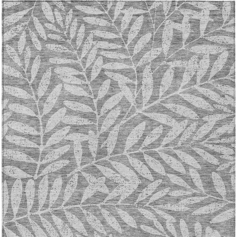 HomeRoots Floral Transitional Rectangle Outdoor Rug