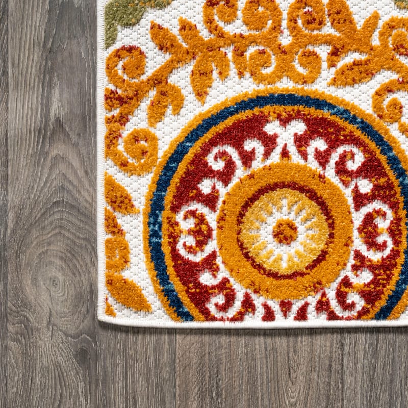 JONATHAN Y Gallia Medallion High-Low Indoor/Outdoor Area Rug