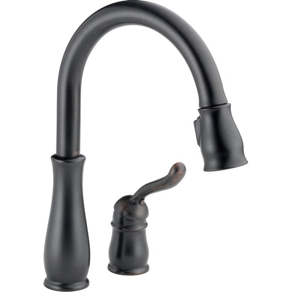 Delta 978-WE-DST Leland Pull-Down Kitchen Faucet with Magnetic Docking Spray Head - Water Efficient