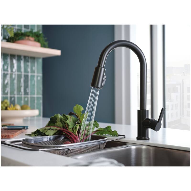 Peerless P7912LF Flute 1.5 GPM Deck Mounted Pull Down Kitchen Faucet