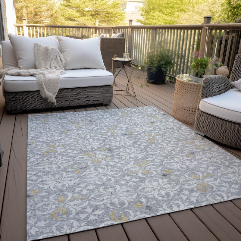 Machine Washable Indoor/ Outdoor Chantille Traditional Medallion Rug