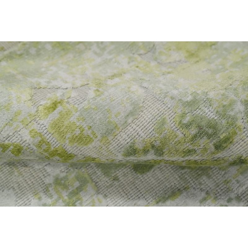 Hand Knotted Oriental Viscose Silk Carpet Modern Floral Green Abstract Area Rug - 6' 3'' X 4' 1''