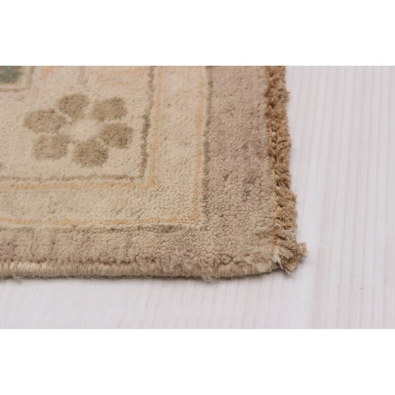 ECARPETGALLERY Hand-knotted Peshawar Finest Tan Wool Rug - 7'9 x 10'6