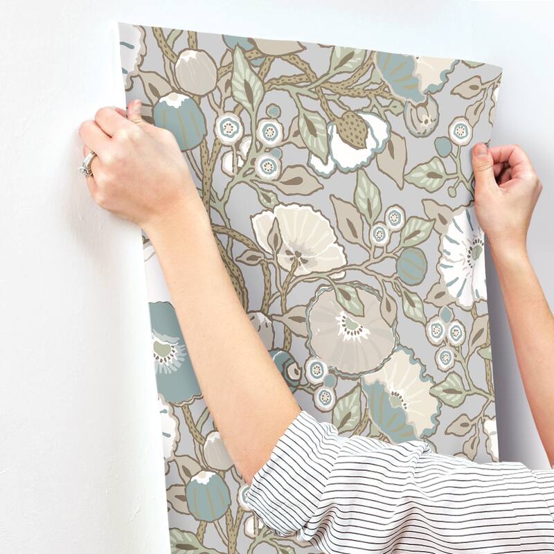 Omaha Vincent Poppies 27 in. x 27 ft. = 60.75 sq. ft Wallpaper Roll