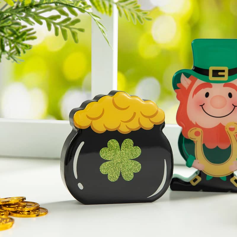 Glitzhome St Patrick's Epoxy Wooden Shamrock Leprechaun Pot of Gold Coffee Cup Table Decor