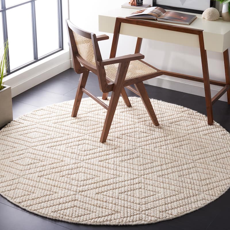 SAFAVIEH Natura Edita Handmade Wool Rug - 2' x 2' Round - Ivory