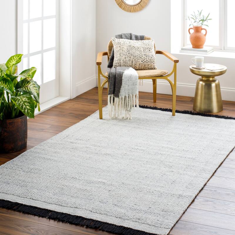 Beltran Country Area Rug - 6' x 9' - Light Gray