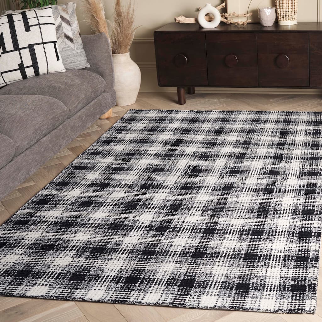SAFAVIEH Handmade Genre Edgarda Farmhouse Plaid Wool Rug