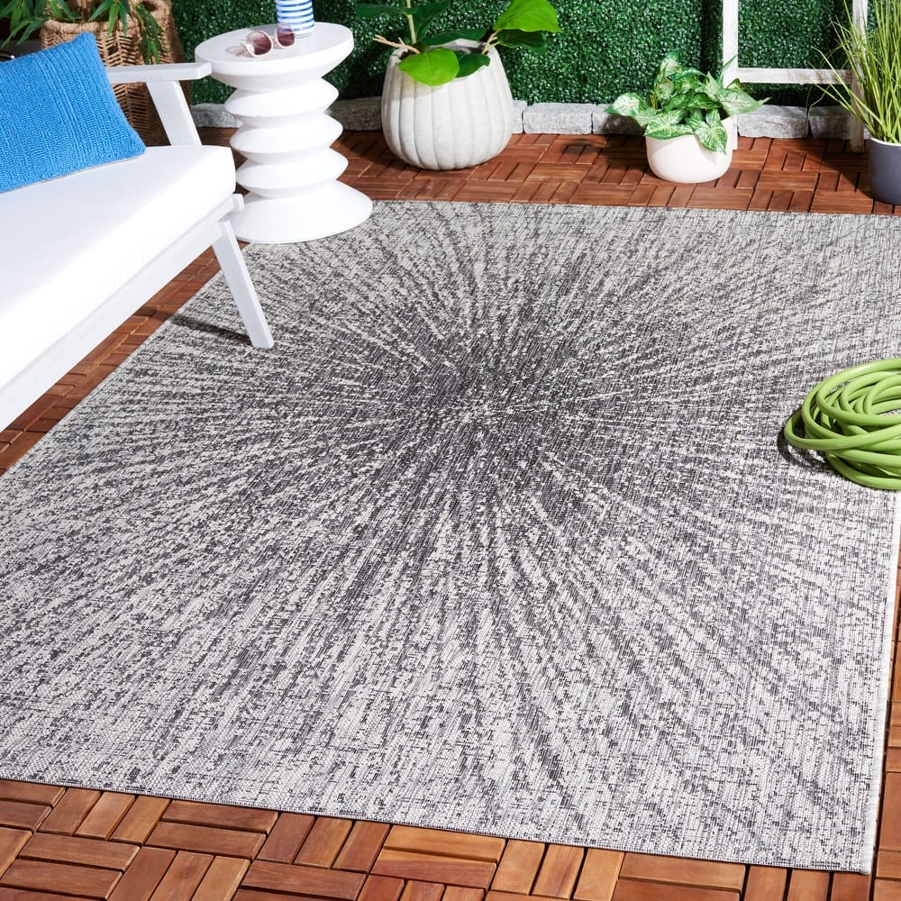 SAFAVIEH Courtyard Hiltrude Casual Waterproof Patio Backyard Rug