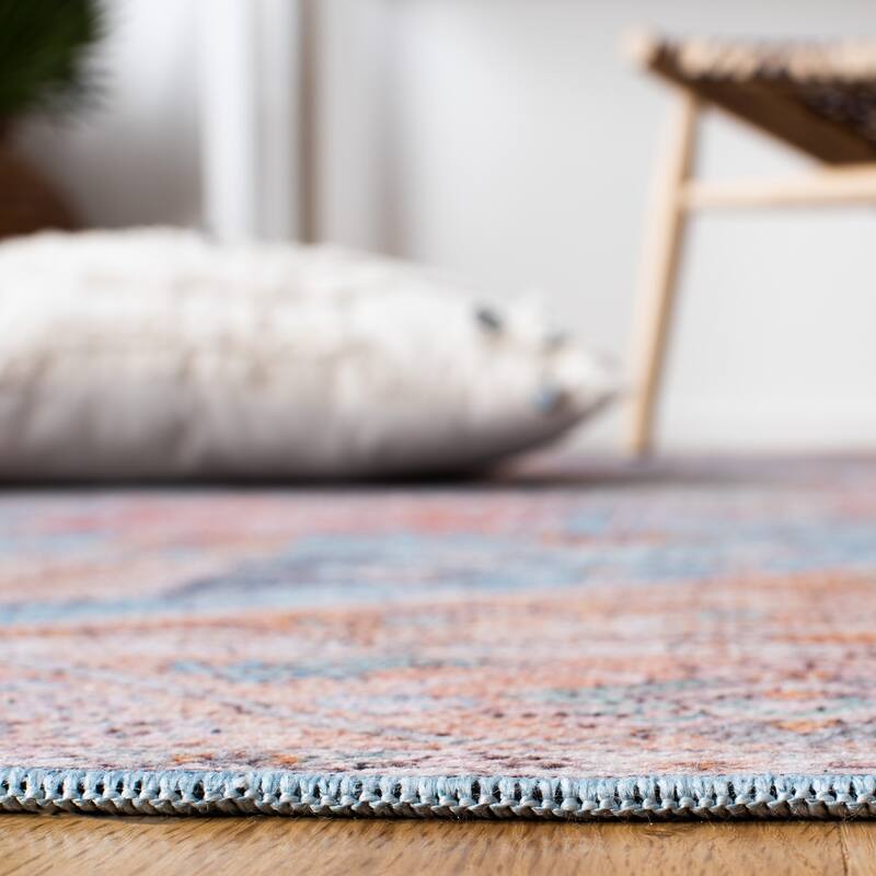SAFAVIEH Serapi Machine Washable Yumika Medallion Mena Rug