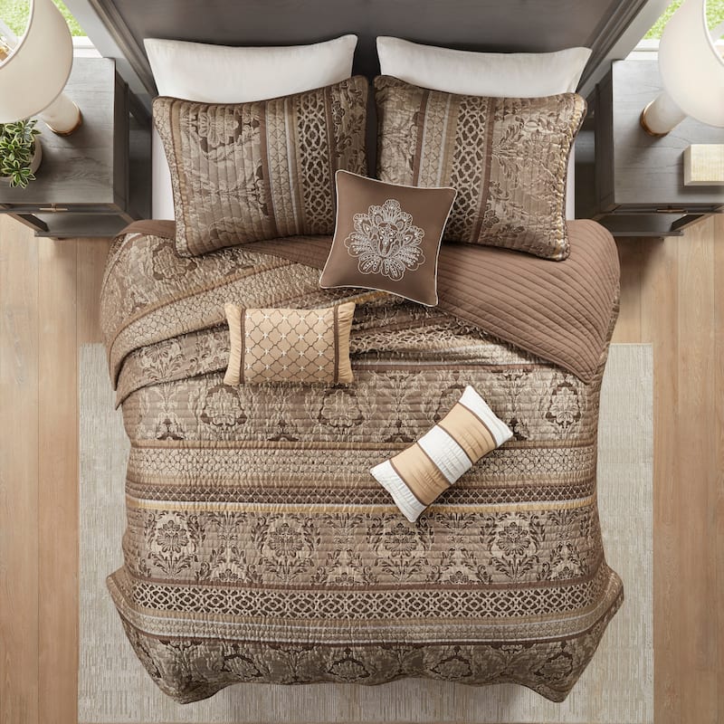 Madison Park Venetian 6 Piece Jacquard Quilt Set with Throw Pillows