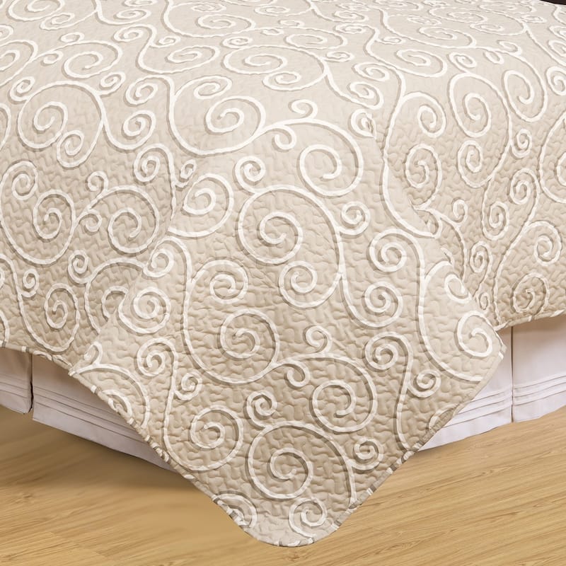Elmont Contemporary Scroll Quilt Set - Reversible and Machine Washable