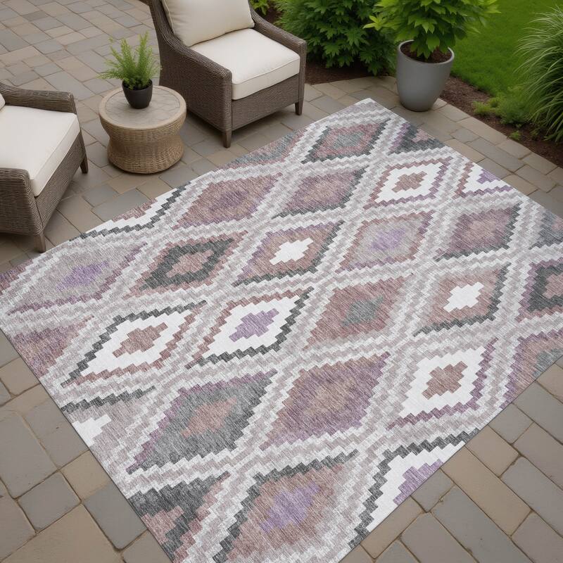 Machine Washable Indoor/ Outdoor Global Geo Chantille Rug - Blush - 5' x 7'6"