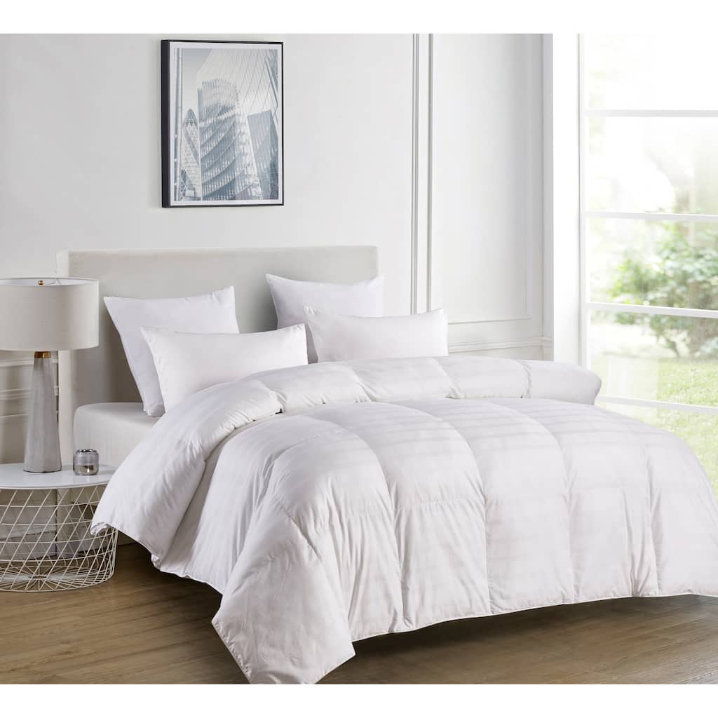 Hotel Grand Oversized Luxury 600 Thread Count Down Alternative Comforter