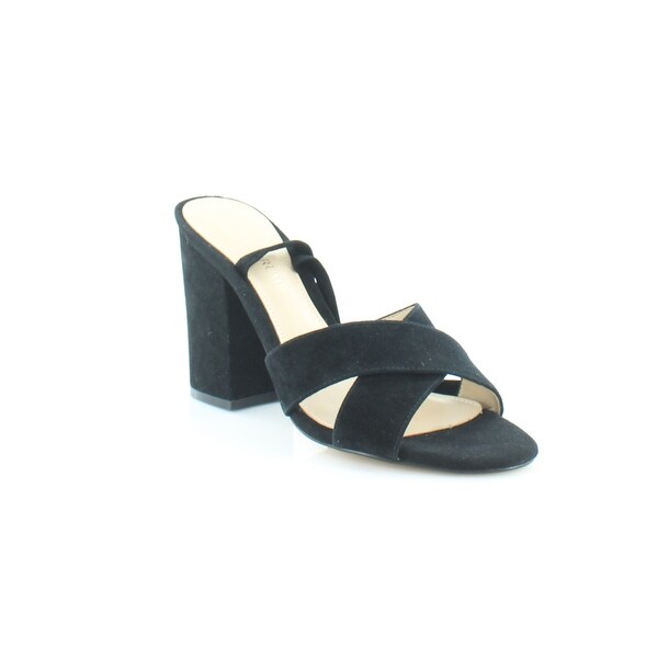 ivanka trump flip flops