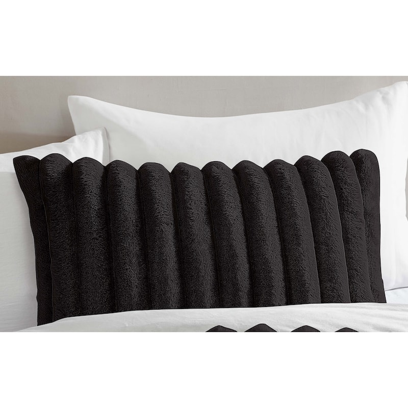 Riverbrook Home Everett Collection