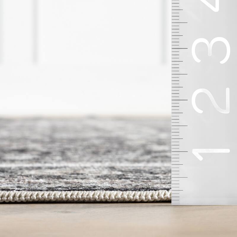 Nuloom Fiore Medallion Machine Washable Area Rug