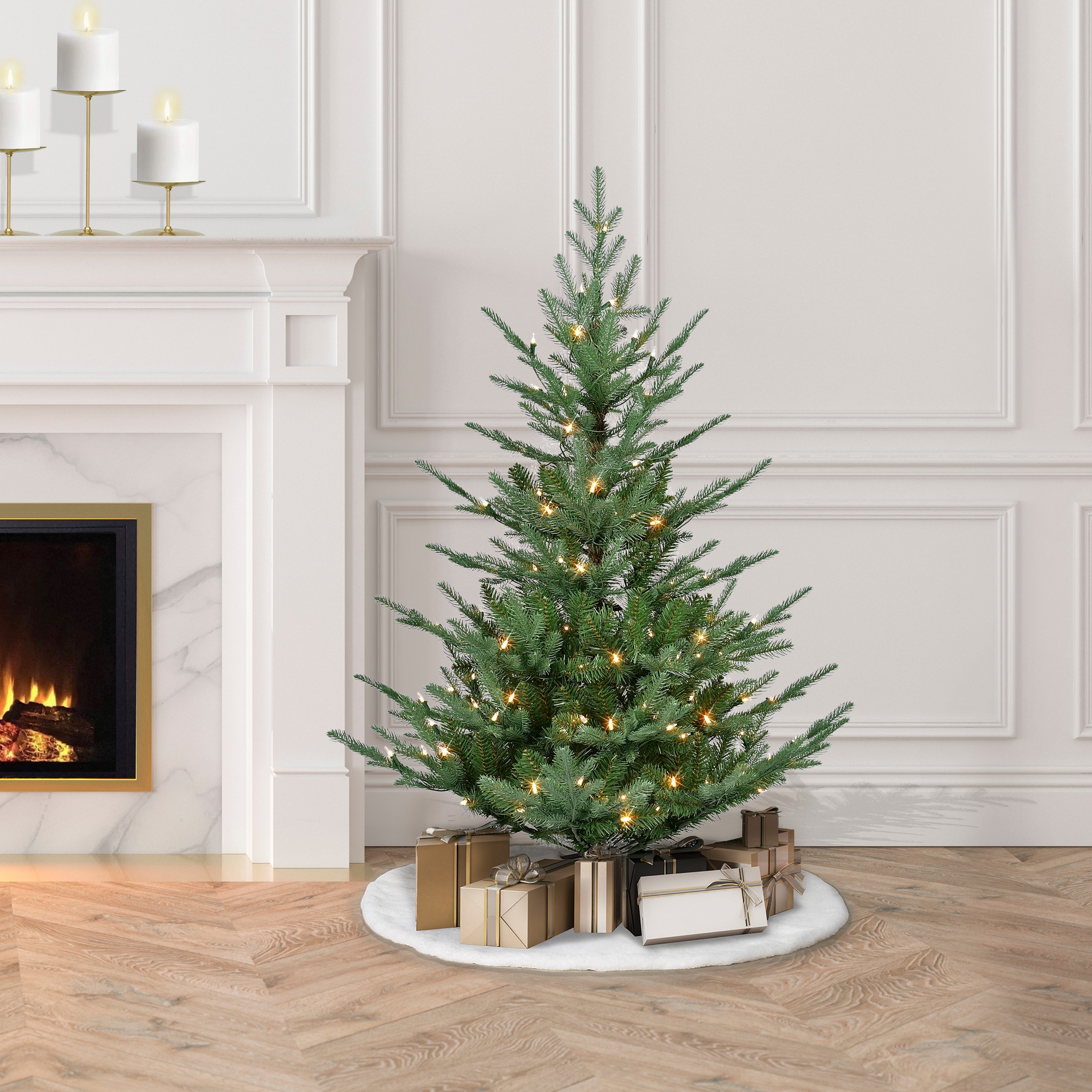 Puleo International 4.5 ft. Pre-Lit Hillside Spruce Artificial Tree