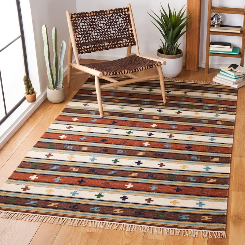 SAFAVIEH Kilim Senja Southwestern Wool Fringe Rug - 9' x 12' - Ivory/Rust