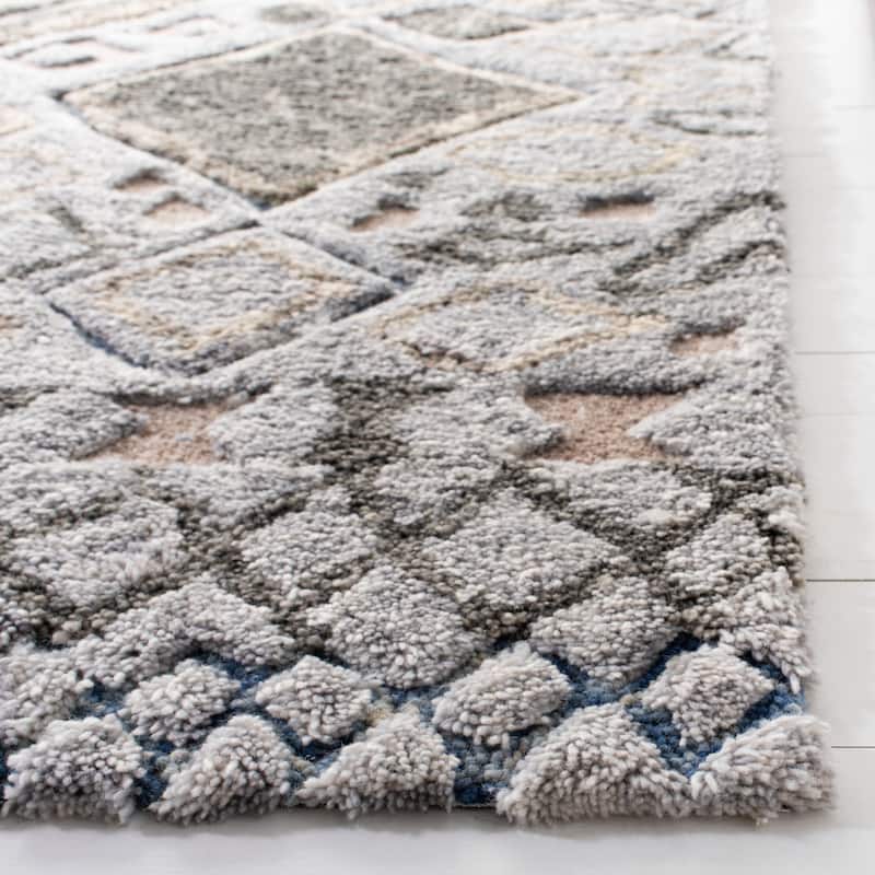 SAFAVIEH Handmade Casablanca Shag Grainne Tribal Wool Rug